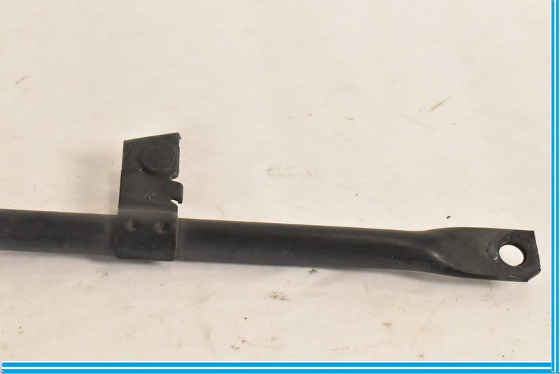 Load image into Gallery viewer, MERCEDES R230 SL-CLASS ENGINE CENTER RADIATOR CORE SUPPORT BRACE
