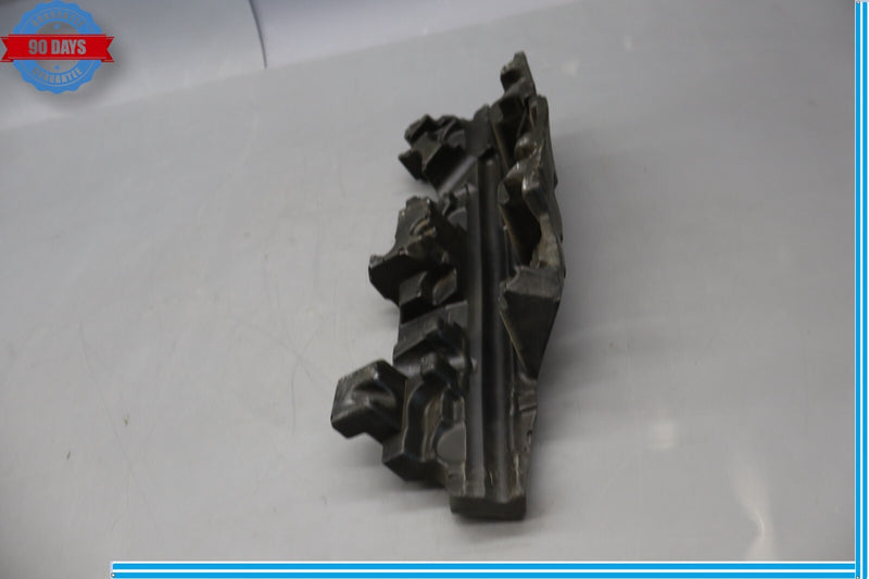 Load image into Gallery viewer, 11-20 Mercedes CLS550 E550 S550 W218 Left Driver Side Air Cleaner Insulator Oem
