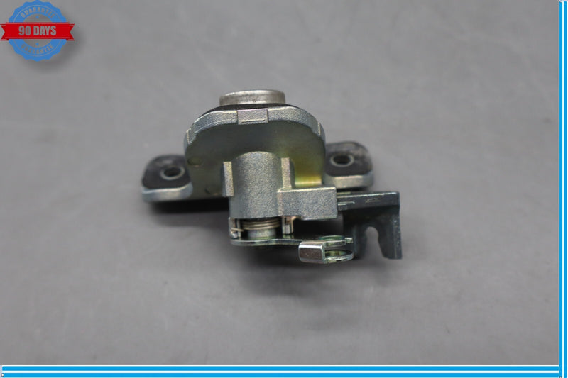 Load image into Gallery viewer, 2017 Genesis G80 Engine Key Start Switch Insert Oem
