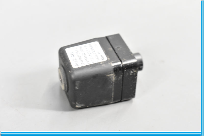 Load image into Gallery viewer, 11-14 Audi A8 Quattro Rear View Backup Parking Camera 8K0980551B Oem
