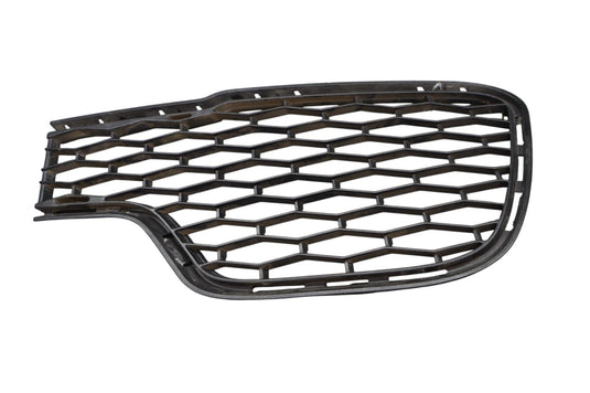 14-20 Maserati Ghibli Front Right Side Bumper Grille Bezel Molding Cover Oem