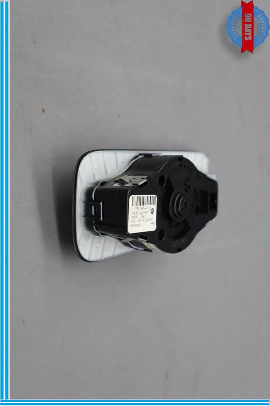 11-17 Volkswagen VW Touareg Fog Light Headlight Switch With Rear Fog Control Oem