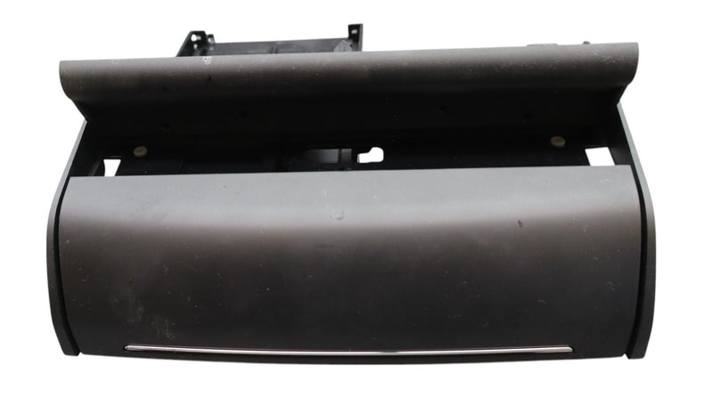 Load image into Gallery viewer, 14-19 Maserati Ghibli Dash AUX USB Phone Storage Box Compartment 670066186 Oem
