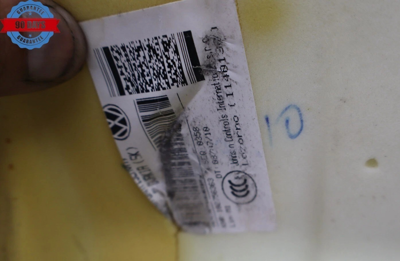 Load image into Gallery viewer, 11-17 Volkswagen VW Touareg Rear Right Side Lower Seat Cushion 7P6885376K Oem
