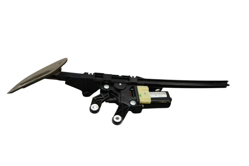 Load image into Gallery viewer, 10-17 Audi A5 A5 Quattro S5 Front Right Passenger Seat Belt Tensioner Motor OEM
