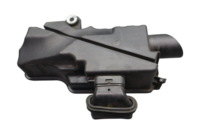 Load image into Gallery viewer, 12-16 Hyundai Equus Engine Air Cleaner Filter Housing Intake Box 281103M150 Oem
