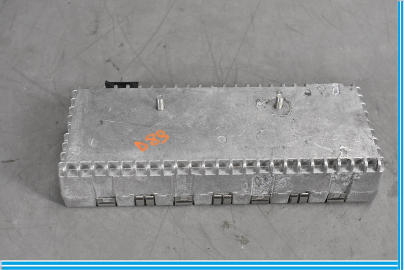 Load image into Gallery viewer, 10-17 Mercedes C250 CLS550 E550 W204 Sirius Satellite Radio Receiver Oem
