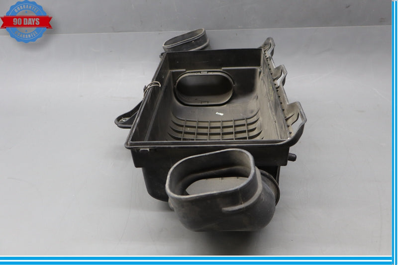 Load image into Gallery viewer, 04-08 Maserati Quattroporte Lower Air Intake Cleaner Filter Box Duct Black Oem
