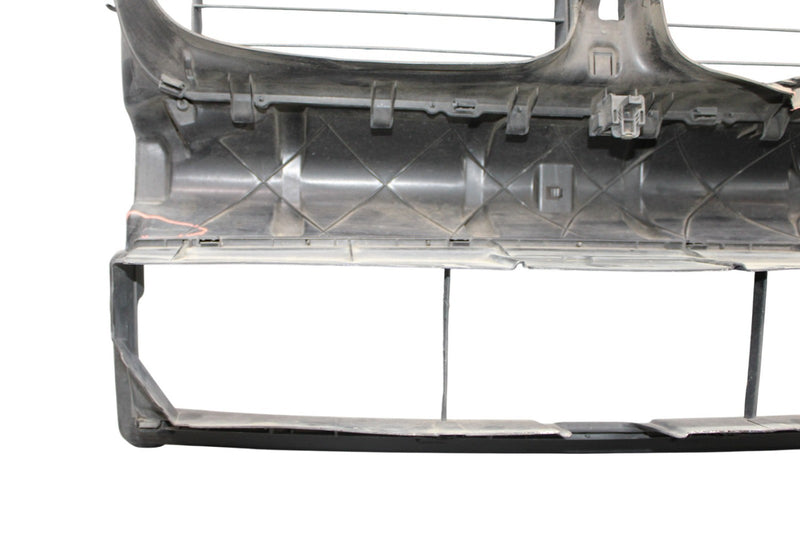 Load image into Gallery viewer, 10-17 BMW 535i GT 550i GT F07 Front Upper Radiator Air Duct 7200771 Oem *Damage*

