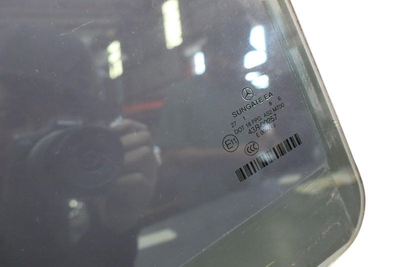 Load image into Gallery viewer, 07–13 Mercedes S550 CL550 Rear Left Driver Side Door Window Glass Oem

