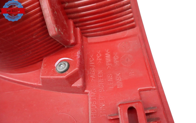 Load image into Gallery viewer, 11-14 Volkswagen VW Touareg Right Side Outer Tail Light Lamp 7P6945096E Oem
