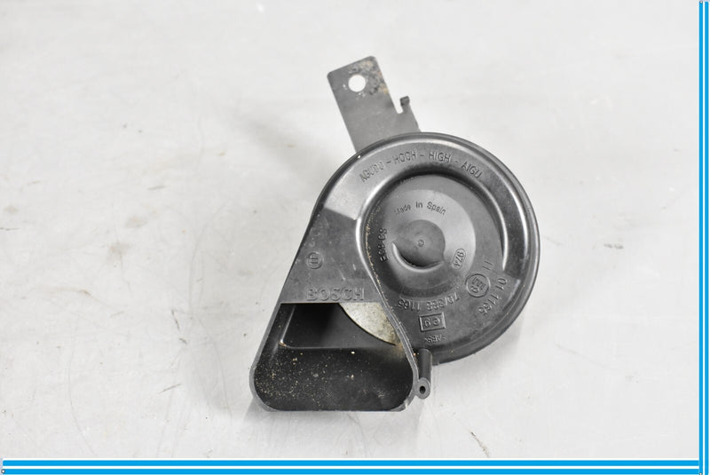 Load image into Gallery viewer, 05-11 Mercedes SLK280 SLK350 R171 Low High Pitch Tone Note Horn Signal Oem
