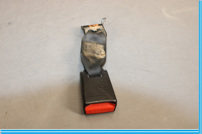 Load image into Gallery viewer, 12-18 BMW 320i 328i F30 Rear Second 2nd Row Center Middle Seat Belt Buckle Oem
