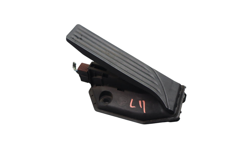 Load image into Gallery viewer, 17-23 Alfa Romeo Giulia 952 Engine Acceleration Throttle Gas Pedal Sensor Oem
