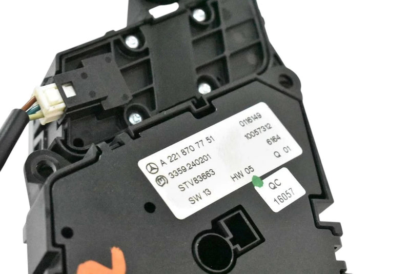 Load image into Gallery viewer, 07-14 Mercedes W221 S550 CL550 S400 Front Right Side Seat Control Switch OEM
