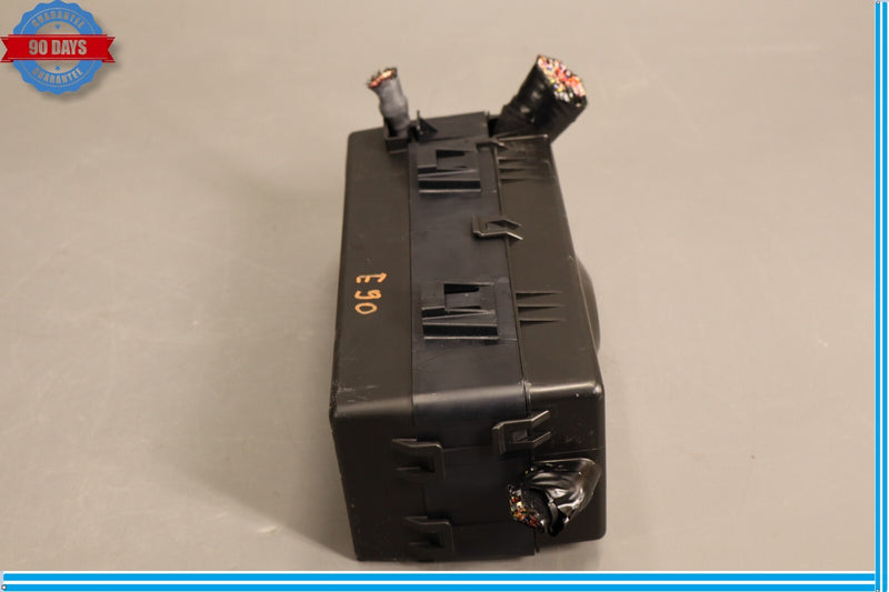 Load image into Gallery viewer, 14-20 Maserati Ghibli Engine Fuse Box Relay Block 670036281 Oem
