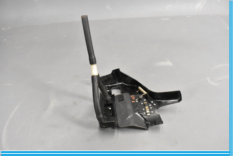 Load image into Gallery viewer, 90-02 Mercedes SL320 SL500 R129 Rear Right Passenger Side Soft Top Flap Trim Oem
