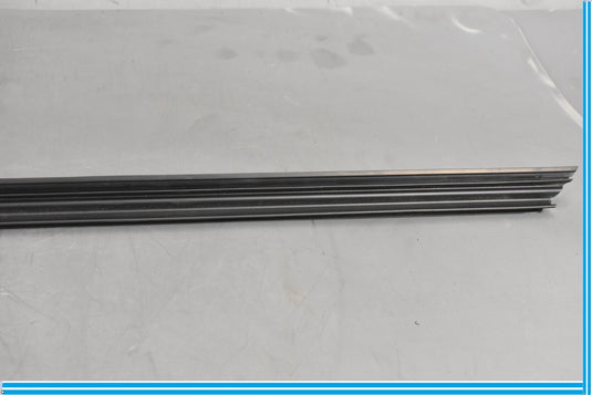 14-18 Mercedes CLA250 C117 Front Right Side Window Weather Strip Belt Seal Oem