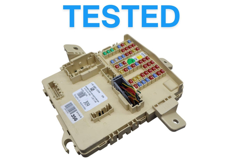 Load image into Gallery viewer, 14-16 Hyundai Genesis Dash Fuse Box Relay Junction Block 91951-B1230 Oem
