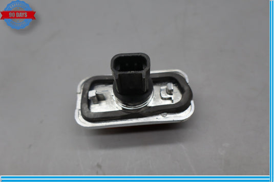 03-09 HUMMER H2 Rear Center Clearance Marker Lamp Light Lens Oem