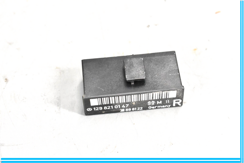 Load image into Gallery viewer, 90-02 Mercedes 300SL SL500 Right Seat Backrest Lock Relay Module Oem
