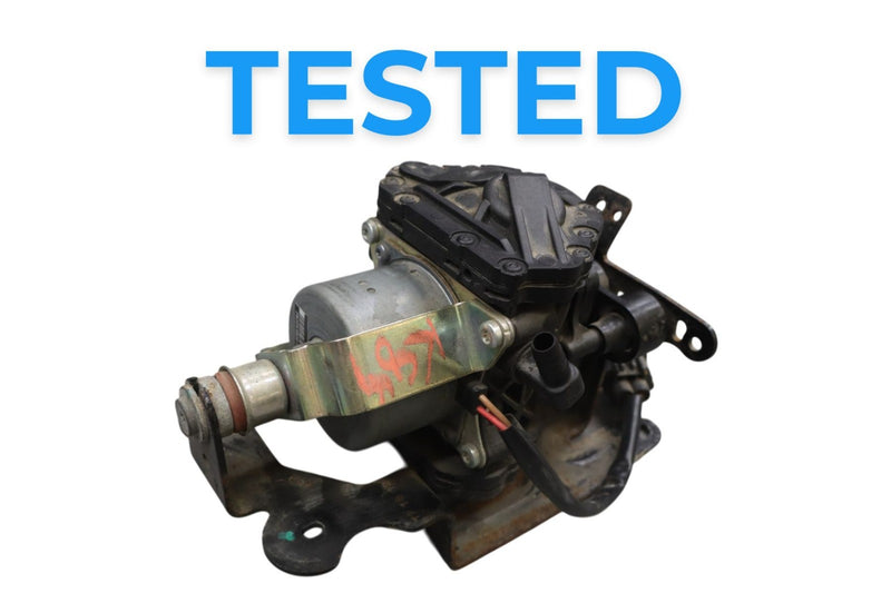 Load image into Gallery viewer, 12-15 Tesla Model S Brake Servo Booster Vacuum Pump 600635900A Oem
