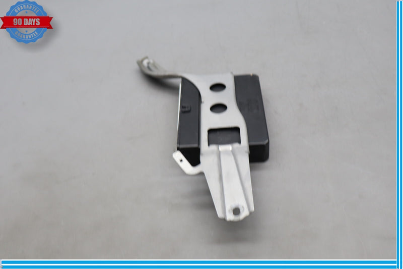 Load image into Gallery viewer, 07-09 Lexus LS460 Front Left Driver Side Door Control Module 8922250280 Oem
