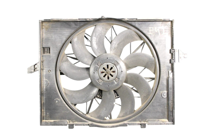 Load image into Gallery viewer, 04-05 BMW 645Ci E64 Engine Motor Radiator Condenser Cooling Fan Assembly Oem
