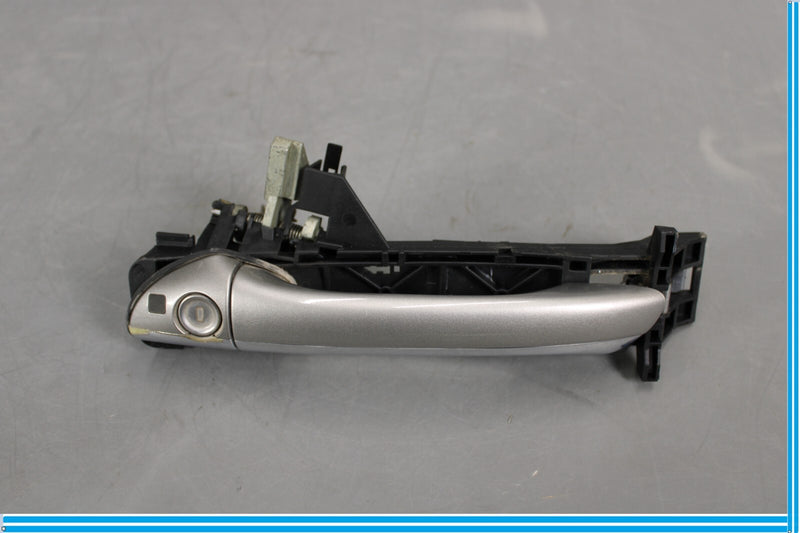 Load image into Gallery viewer, 00-06 Mercedes S500 S600 Front Left Driver Side Exterior Door Handle Silver Oem
