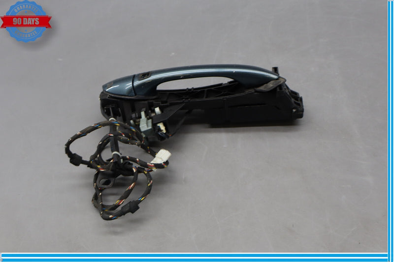 Load image into Gallery viewer, 03-06 Mercedes R230 SL500 Right Passenger Side Exterior Door Handle Oem
