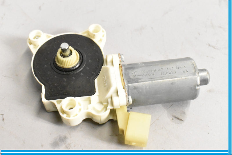 Load image into Gallery viewer, 06-11 Mercedes CLS550 CLS55 AMG W219 Rear Right Door Window Regulator Oem
