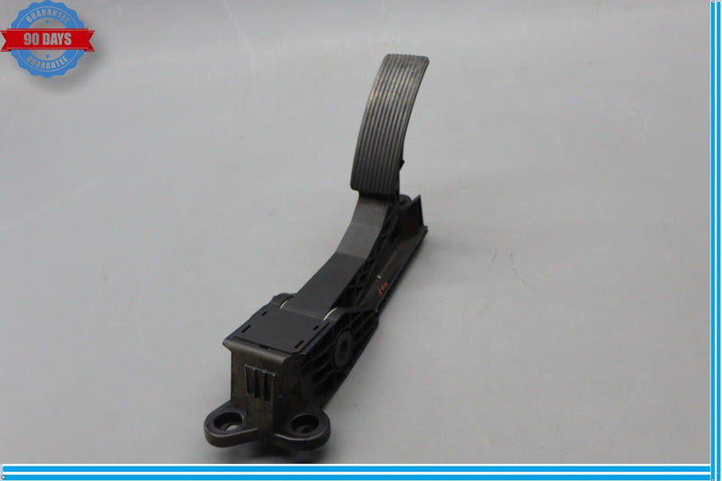 Load image into Gallery viewer, 06-13 Mercedes W164 GL550 GL450 Gas Throttle Pedal Accelerator 1643000004 Oem
