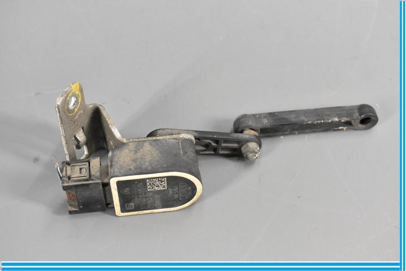 Load image into Gallery viewer, 12-19 BMW F12 F13 640i 650i Rear Right Side Suspension Level Sensor Link Rod Oem
