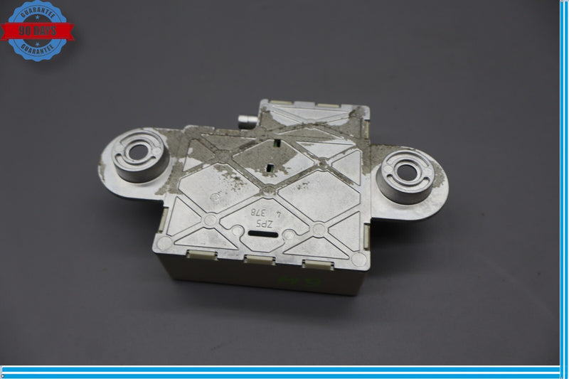 Load image into Gallery viewer, 09-15 BMW 750i 750Li Antenna Amplifier Control Module Unit 6935024-01 Oem
