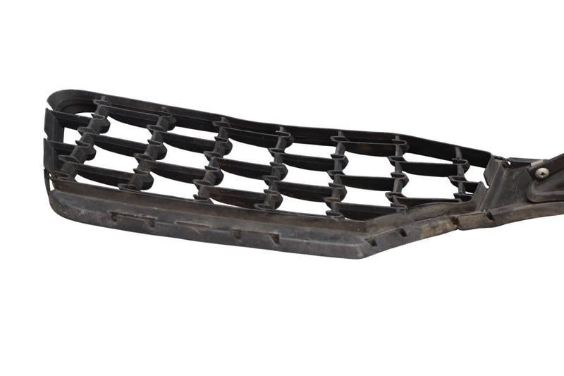 Load image into Gallery viewer, 17–22 Maserati Quattroporte Front Right Side Bumper Grille Cover Mesh Oem
