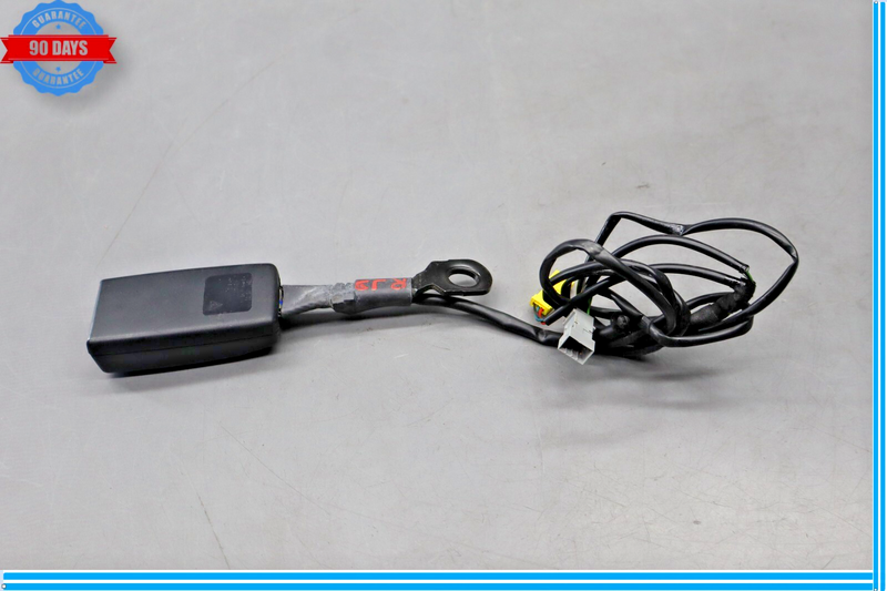 Load image into Gallery viewer, 10-16 Porsche Panamera 970 Front Right Side Seat Belt Seatbelt Buckle Black Oem
