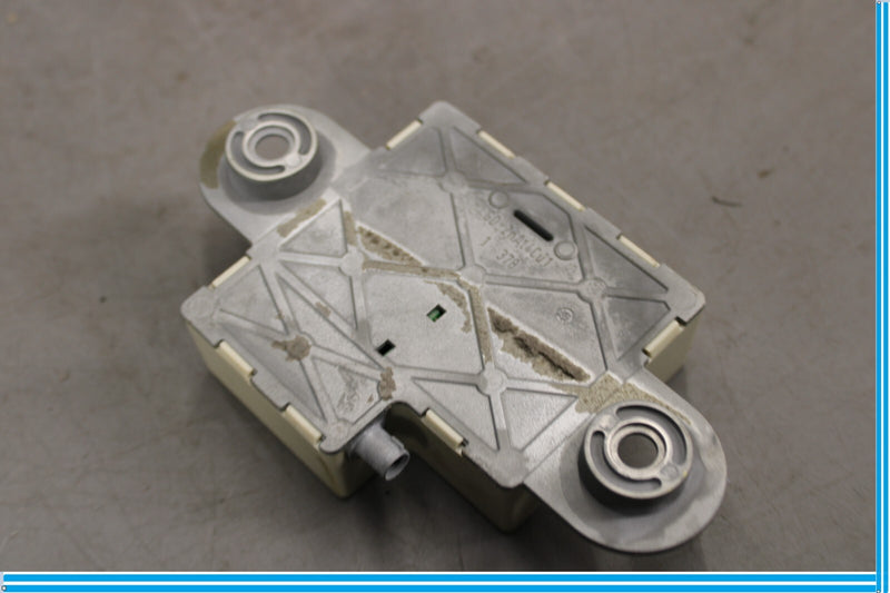 Load image into Gallery viewer, 09-15 BMW 750Li F01 F02 Antenna Amplifier Control Module Unit Oem
