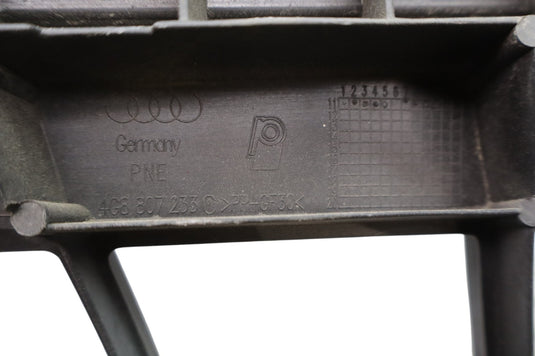14-18 Audi A7 S7 RS7 Front Center Bumper Grille Mount Bracket Element Plate Oem