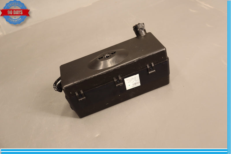 Load image into Gallery viewer, 14-20 Maserati Ghibli Engine Fuse Box Relay Block 670036281 Oem
