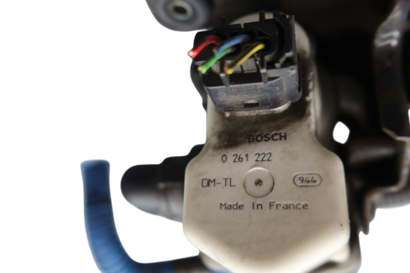 Load image into Gallery viewer, 14-17 Maserati Ghibli M157 Fuel Vapor Canister Leak Detection Pump W/ Hose Oem
