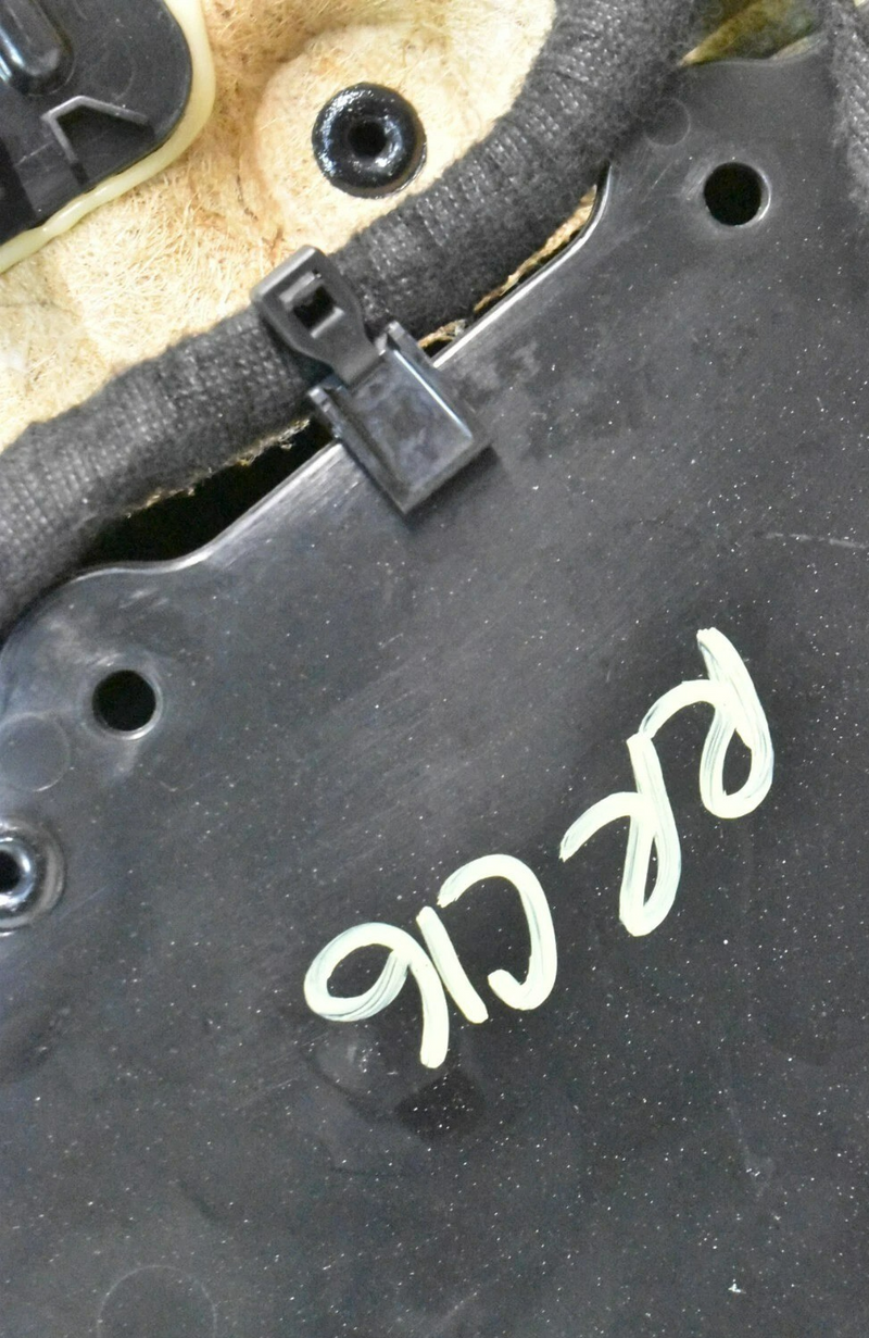 Load image into Gallery viewer, 14-17 Maserati Quattroporte M156 SQ4 Rear Right Side Interior Door Panel OEM
