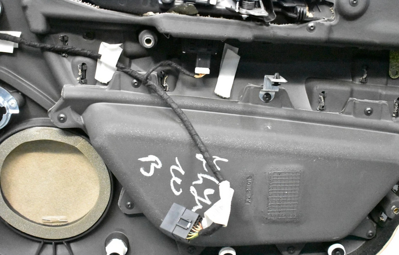 Load image into Gallery viewer, 03-13 Maserati Quattroporte M139 Rear Left Side Interior Door Panel 66939800 Oem
