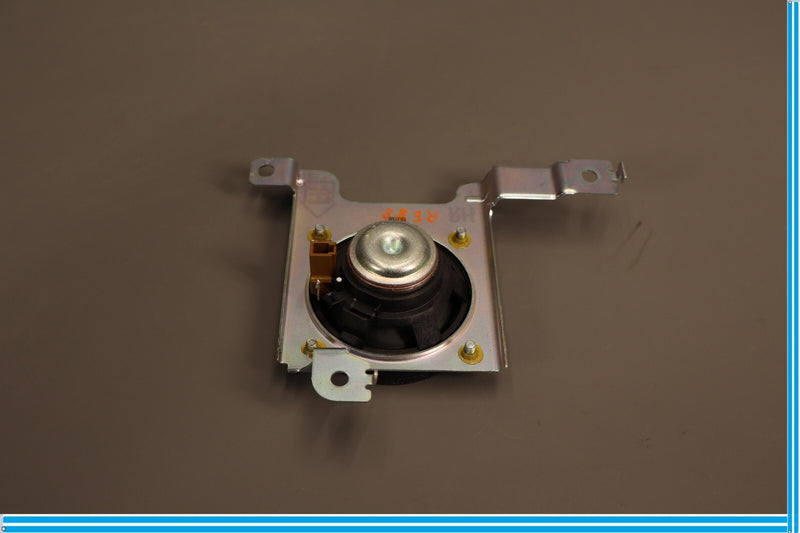Load image into Gallery viewer, 11-17 Infiniti QX56 QX80 Rear Right Passenger Side Door Audio Bose Speaker Oem
