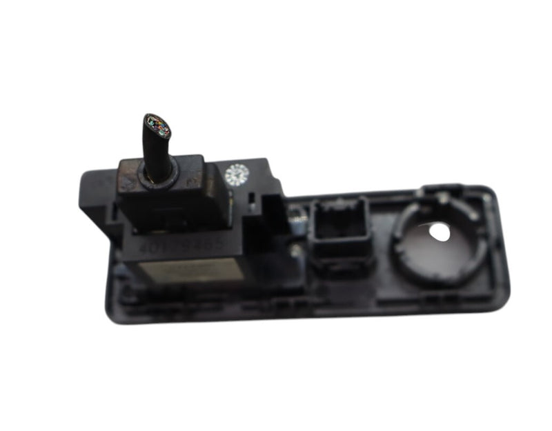 Load image into Gallery viewer, 09-15 Jaguar X250 XF XFR Front Console USB AUX iPod Plug Connection Port Oem
