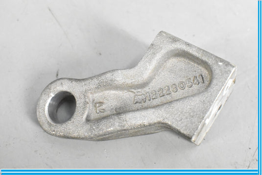 02-08 W211 E55 CL55 SL55 S55 AMG Suspension Eye Bracket 1122230541 Oem