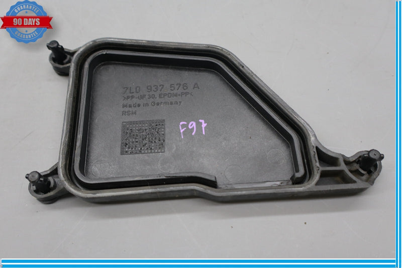 Load image into Gallery viewer, 11-17 Volkswagen Touareg Fusebox Fuse Box Relay Module Cover 7L0937576 Oem
