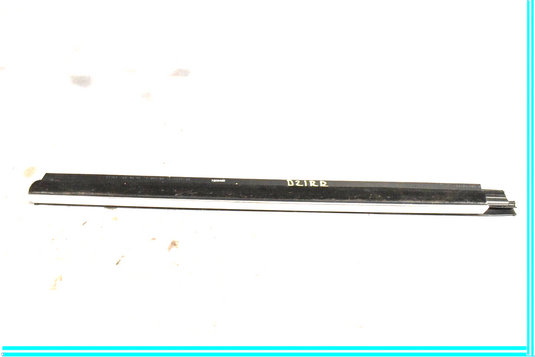 09-15 BMW 750i 750Li F01 F02 Rear Right Inner Window Channel Cover 7206450 Oem
