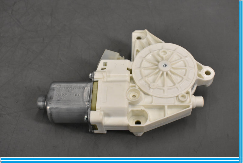 Load image into Gallery viewer, 13-16 Mercedes GL450 X166 Rear Right Side Door Window Regulator Motor Oem
