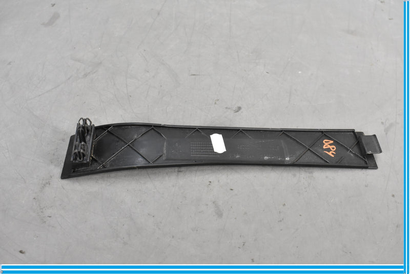 Load image into Gallery viewer, 14-20 Maserati Quattroporte Front Right Side A Pillar Middle Cover Trim Oem
