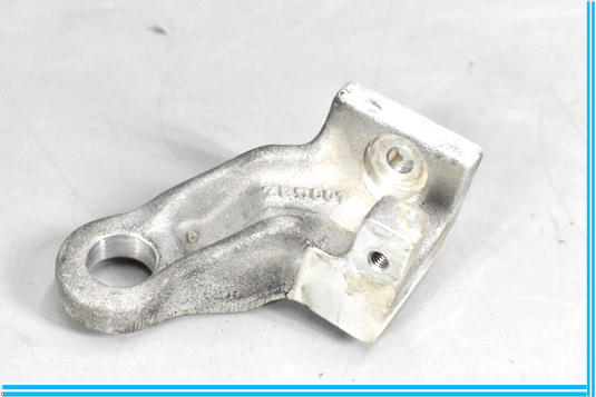 02-08 W211 E55 CL55 SL55 S55 AMG Suspension Eye Bracket 1122230541 Oem